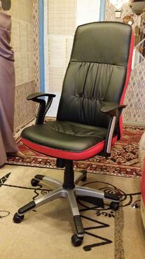 Кресло «Модена» (Modena) (Искусственная черная кожа + красный кант) в Ростове-на-Дону фото покупателя №1