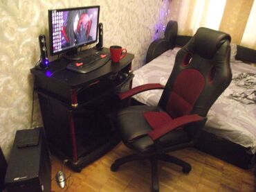 Кресло компьютерное «Рейсер» (Racer) (кож/зам/ткань, черный/бордо) в Ростове-на-Дону фото покупателя №1